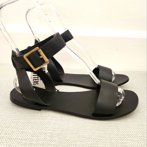 Urban Oitfitters Lana Ankle Strap Black Leather Flat Sandals Women Size 9 - Picture 1 of 14